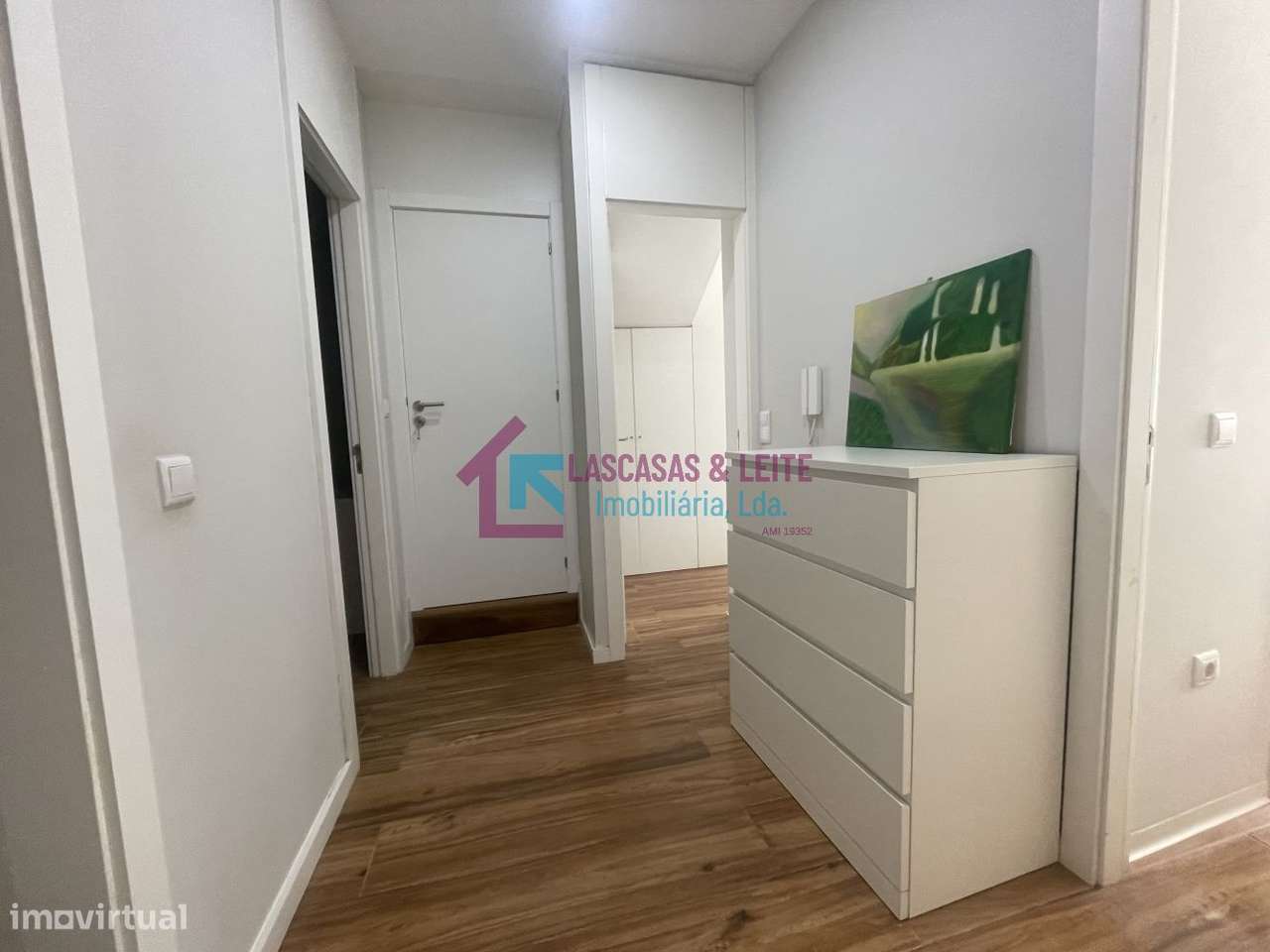 Moradia Bifamiliar T1+T3, Freixo-25