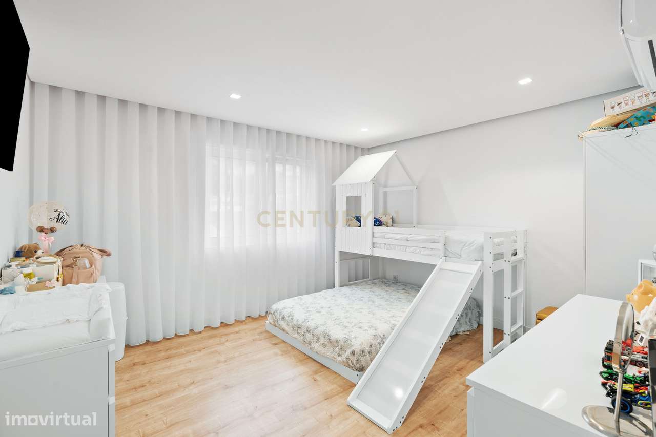 MORADIA Isolada com entradas Independentes.-15