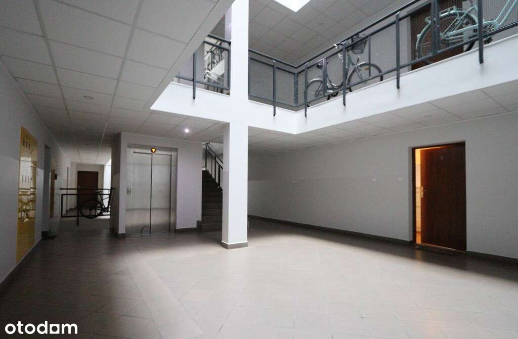 2 pok. i osobna kuchnia, loggia, zadbane-11