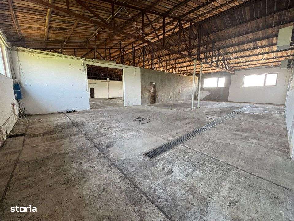 Complex industrial *hala 682 mp + teren 2,5 ha* - Tetila - Imagine principală: 4/10