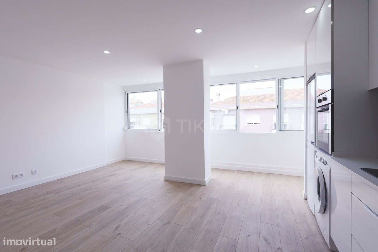 T3 Totalmente remodelado em Alverca – Pronto a habitar | Excelente loc-1