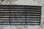 GRILL ATRAPA PEUGEOT 504 - 5