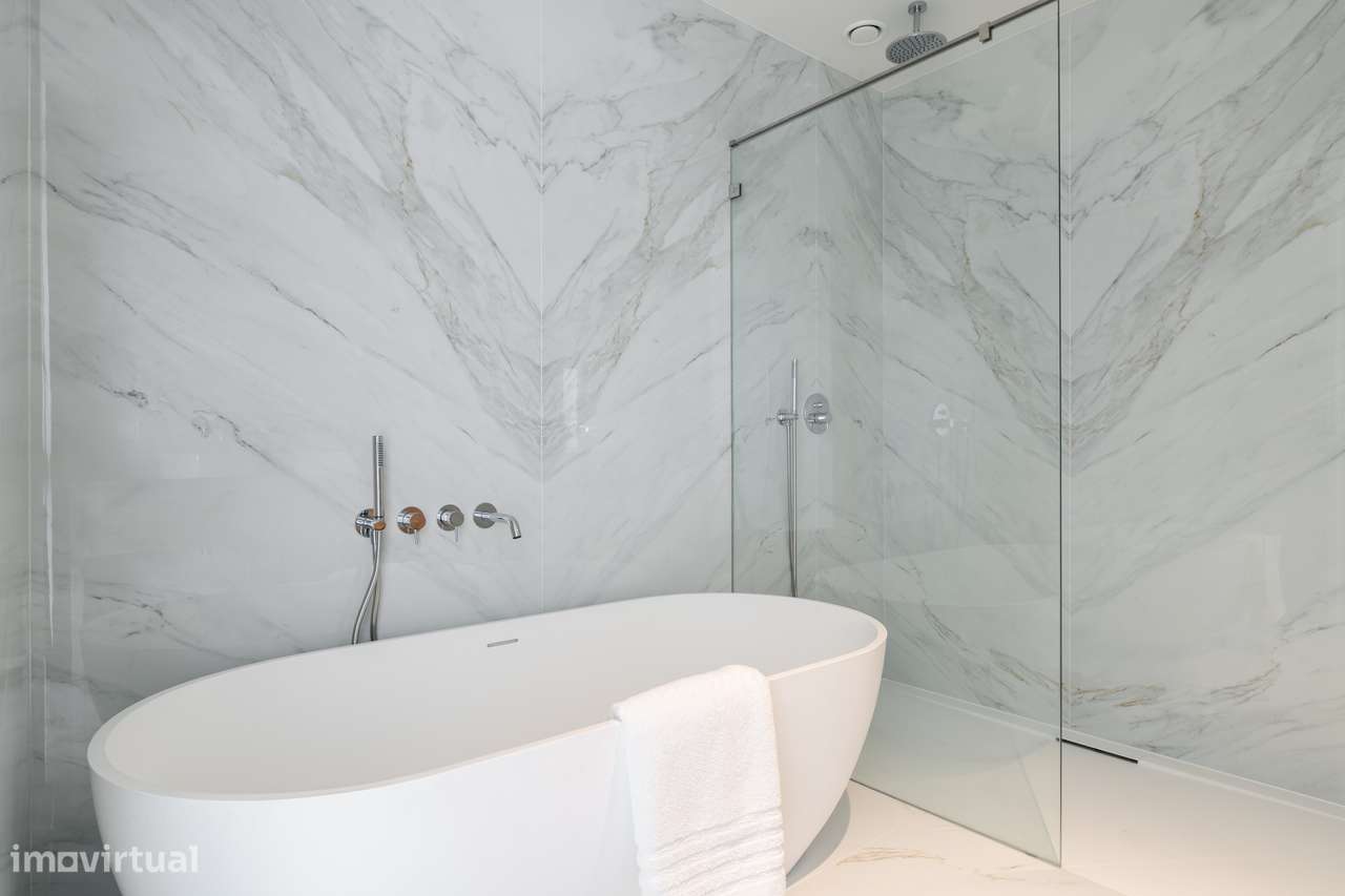 Luxuosa penthouse com vista mar e piscina aquecida-29