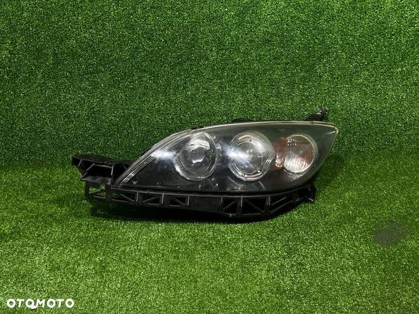 MAZDA III 3 LAMPA LEWA PRZÓD CAŁA ŁADNA - 1