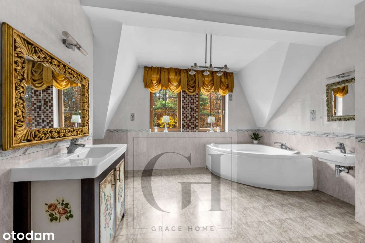 Dom rodzinny z dużym potencjałem inwestycyjnym.-8