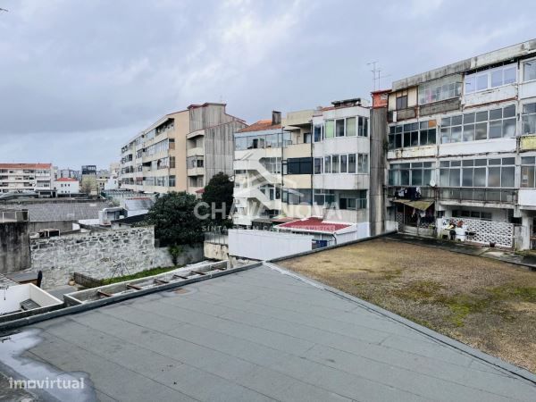 T2 Centro Porto (500m da Estação de Metro “Marquês)