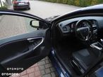 Volvo V40 D2 Summum - 24