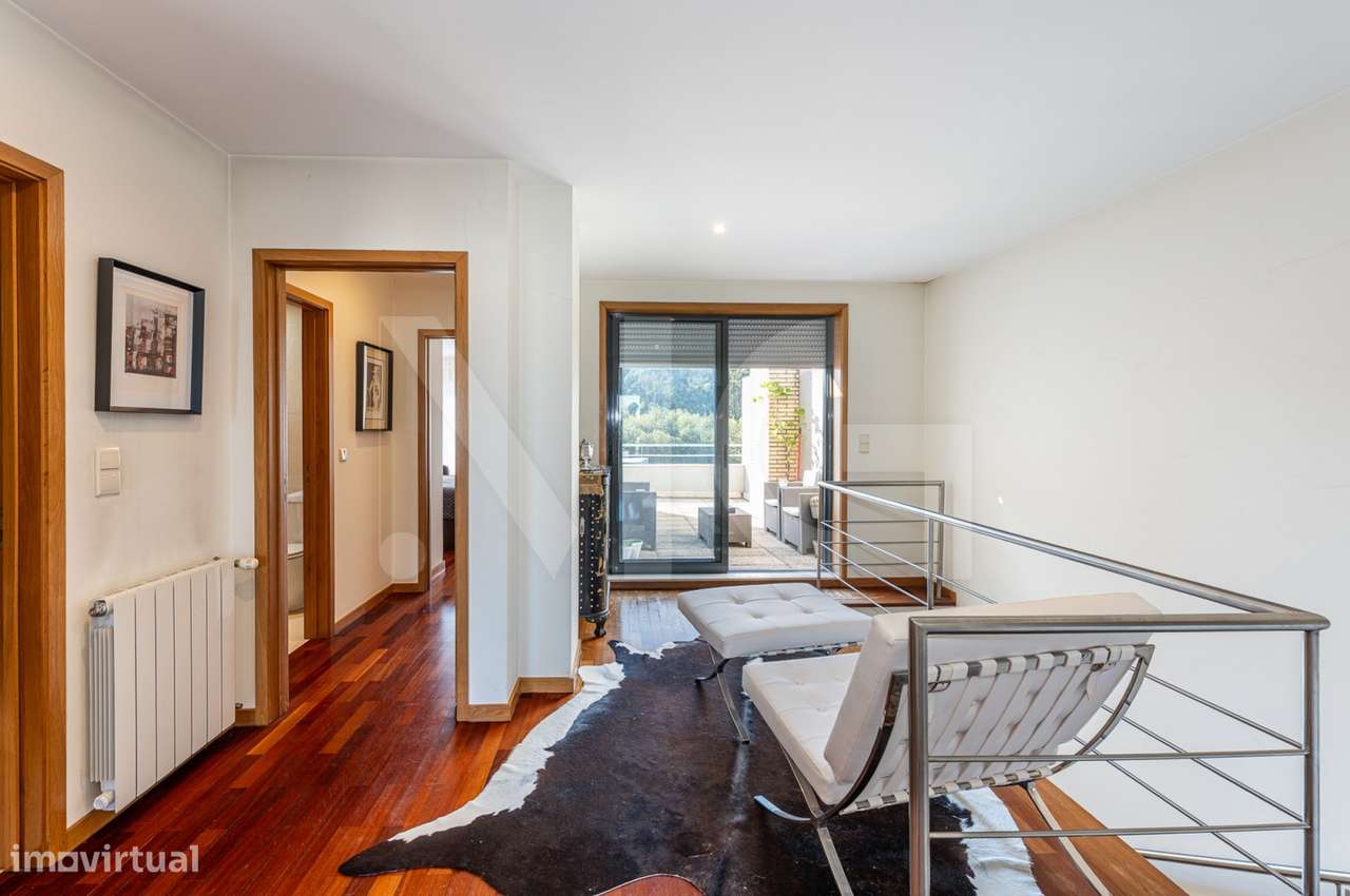 T3 Duplex com Terraço, Vistas Mar e Garagem Fechada na Madalena - Gaia-18