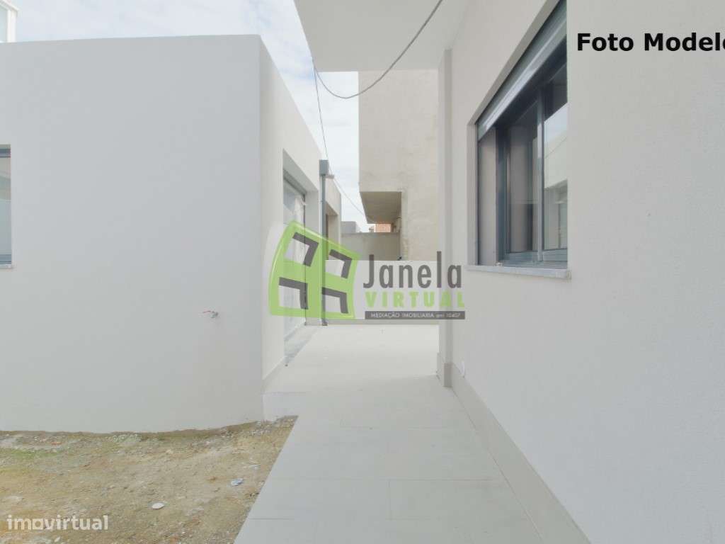 Moradia Geminada T3 - Em Construção na Quinta do Conde - Grande imagem: 4/23