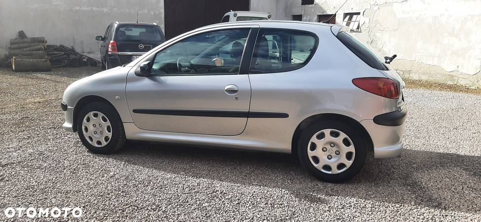 Peugeot 206 - 5