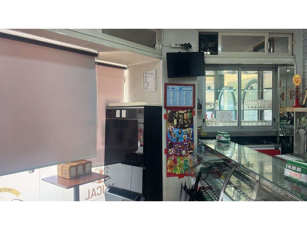 Restaurante com ótima esplanada, no centro Lisboa-6