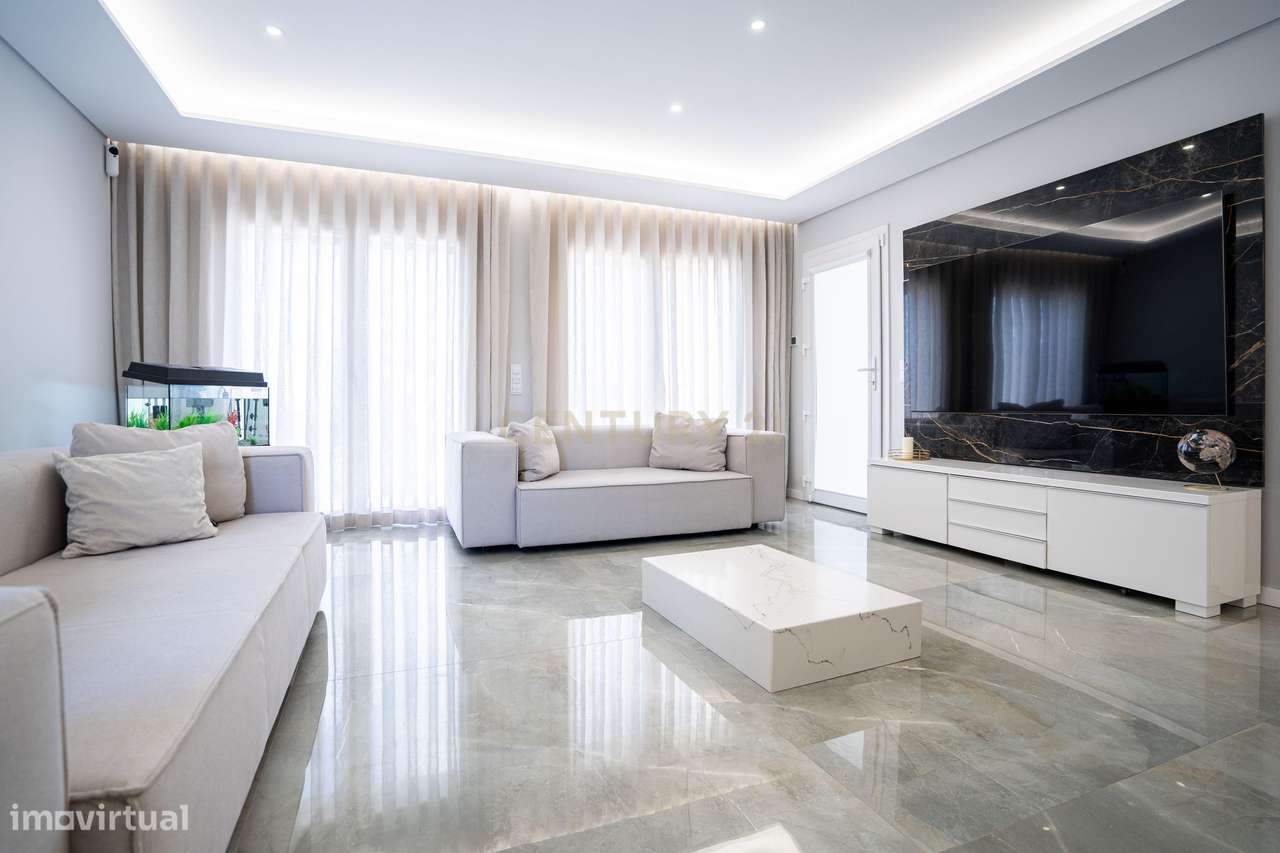 Moradia de Luxo T3 junto a Sintra | Vila Verde-9