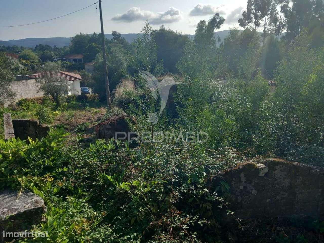 Ruina com excelente terreno - Grande imagem: 4/21