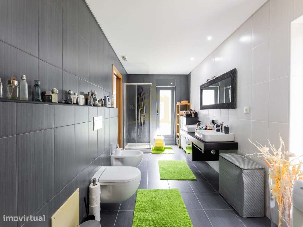 Moradia de Luxo Exclusiva de Arquitetura Moderna-26