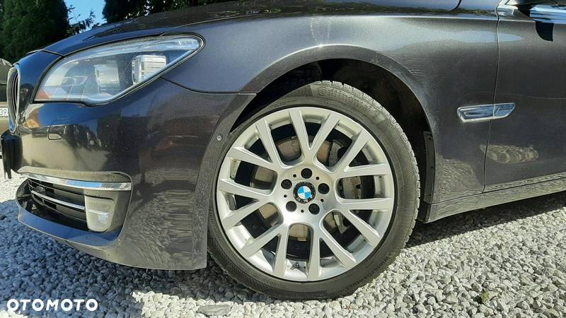 BMW Seria 7 - 41