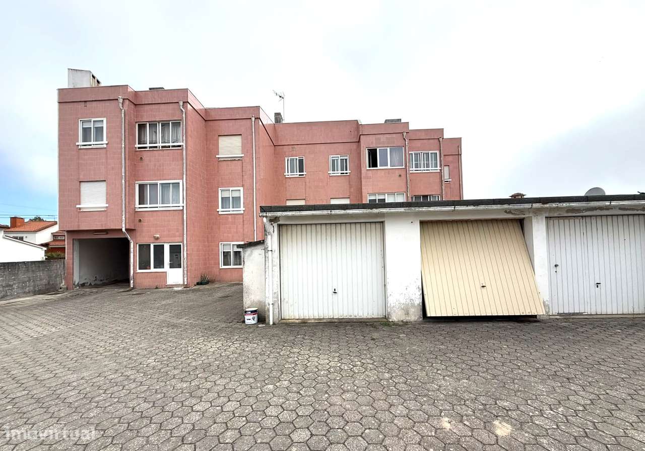 Apartamento T3 em Ovar com garagem fechada-25