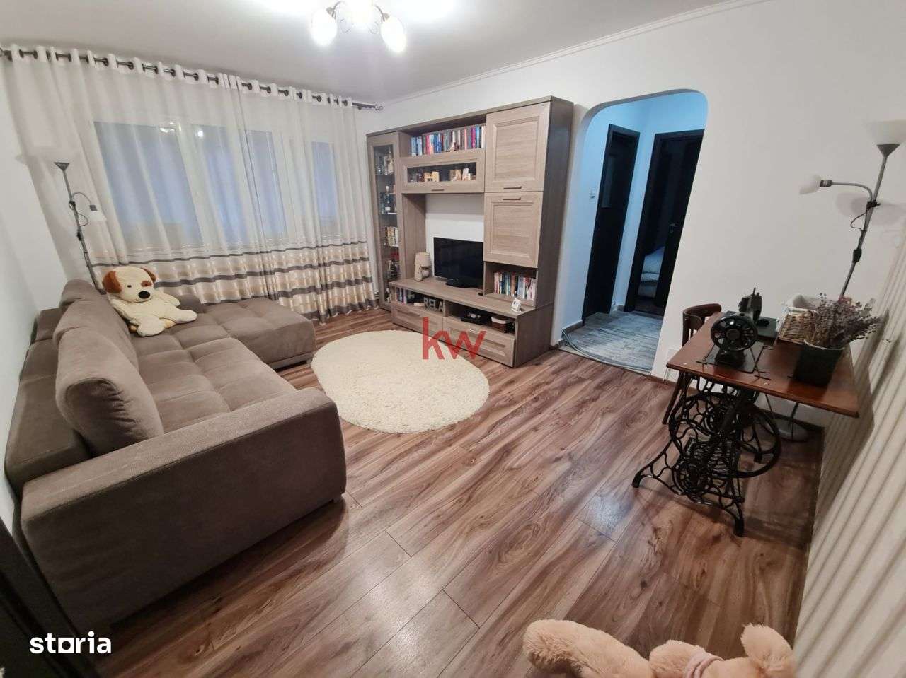 Apartament ultrafinisat cu balcon, la parter, in Pod de Piatra, fara r-6