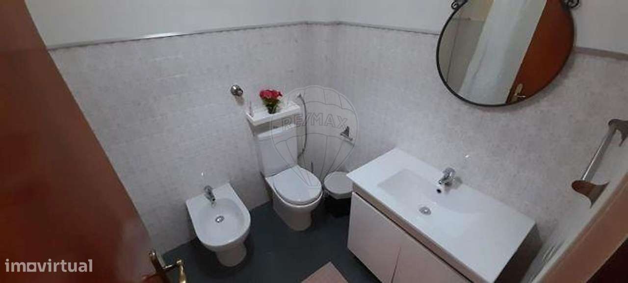 Apartamento T3 junto ao Arco da Porta Nova-10