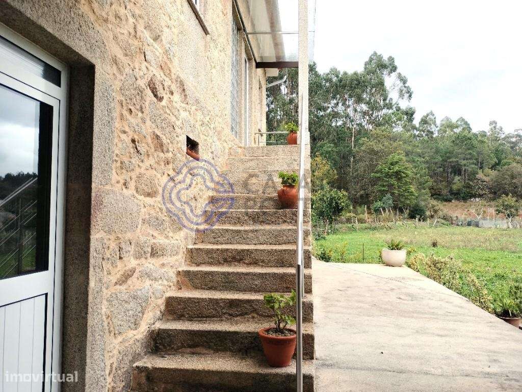 Moradia T3+ em pedra com amplo terreno localizada em Pena - Sever do V - Grande imagem: 4/52