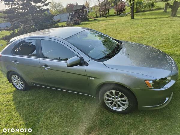 Mitsubishi Lancer 1.6 Invite - 6