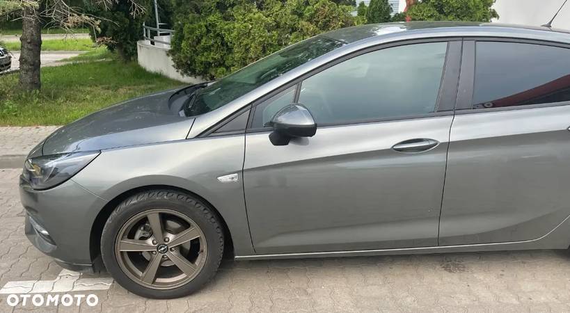 Opel Astra V 1.2 T Edition S&S - 3