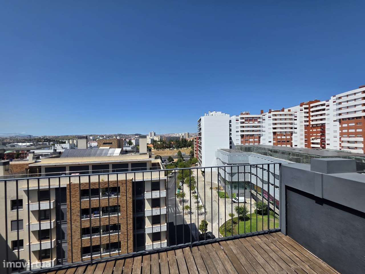 Apartamento T2 com terraço - São Domingos de Benfica,  Lisboa-16