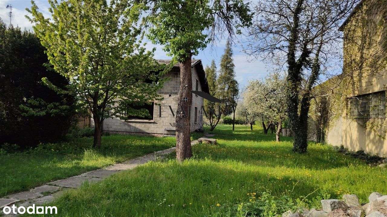 Nieruchomość z domem do remontu lub wyburzenia-2