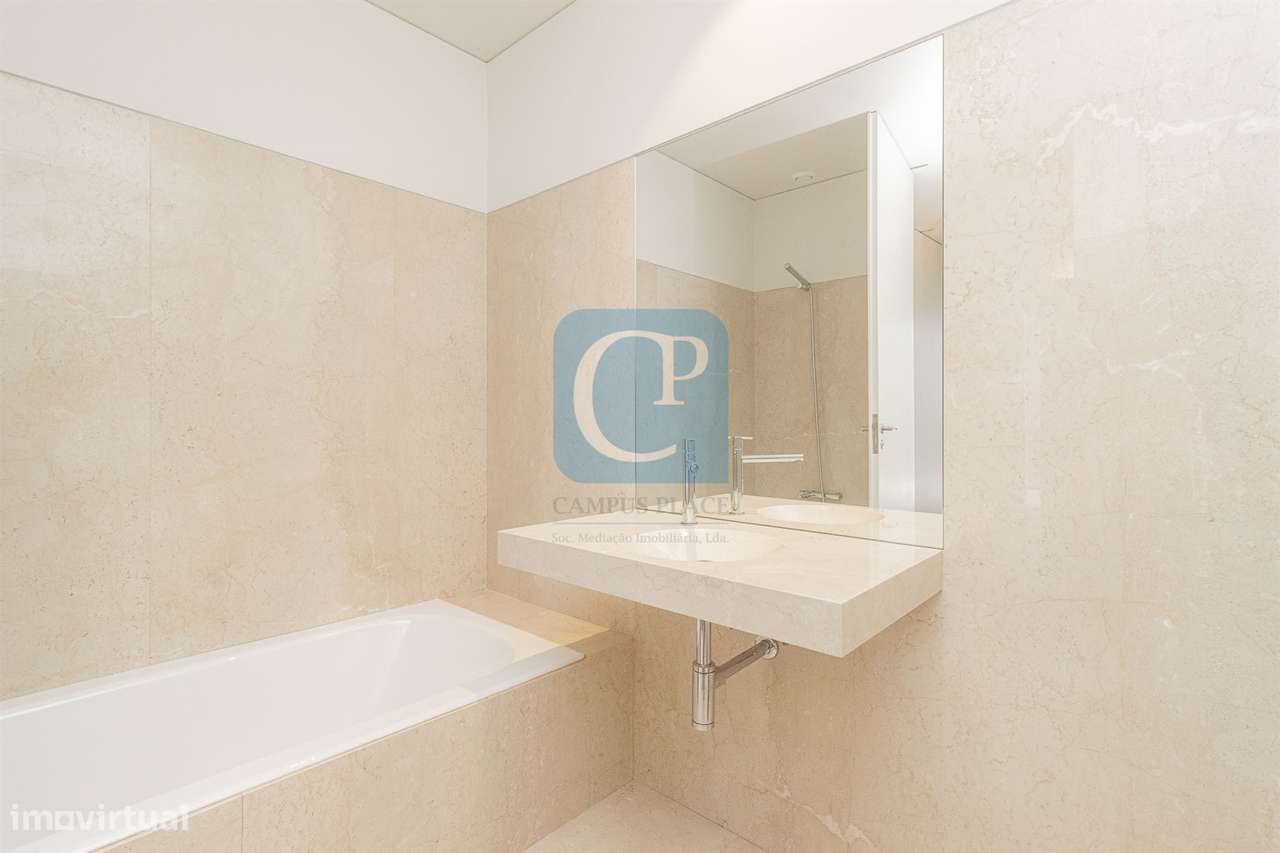 Moradia nova V5 à Avenida dos Combatentes no Bonfim, Porto-32