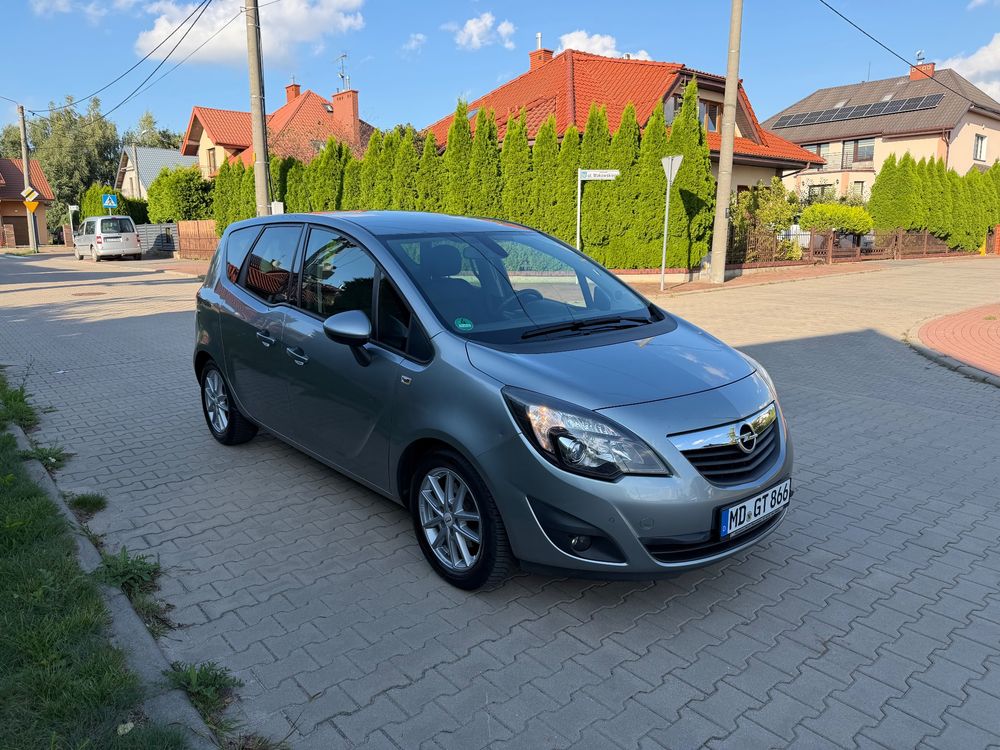 Opel Meriva II (2010-) 1.4 Active 2013