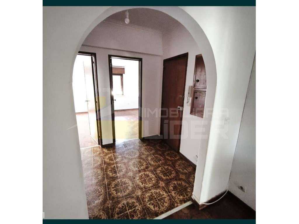 Apartamento T2 Monte Abrão - Sintra - Grande imagem: 4/7