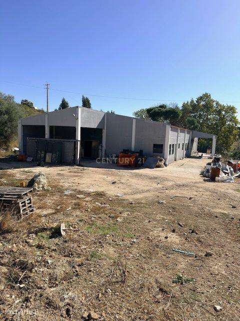 TERRENO MISTO 20.000m² + ARMAZÉM 420m² | OFICINA DE CARROS | VILA FRAN-1
