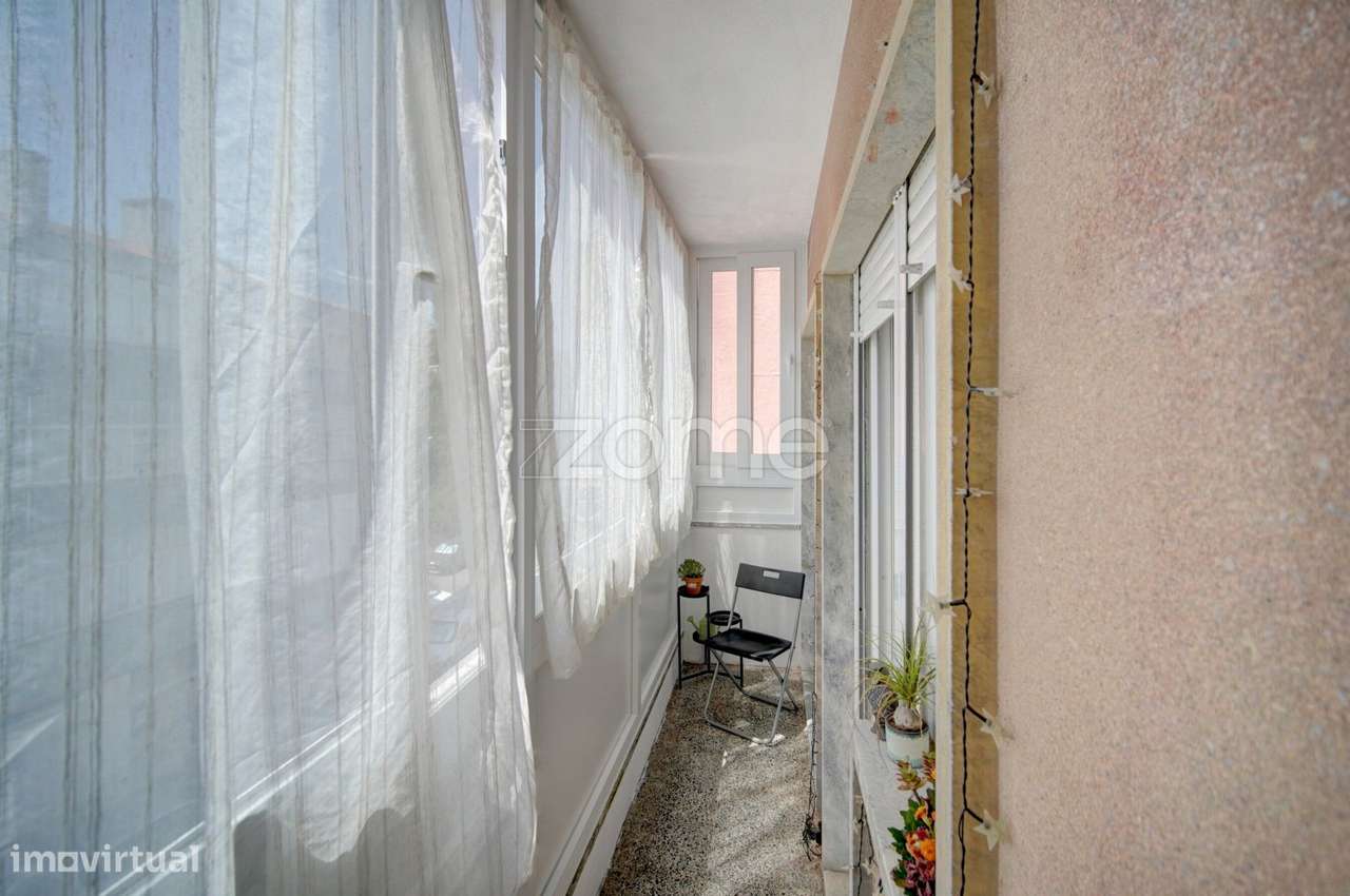T2 Remodelado, Pronto a Habitar na Mina de Água – Amadora-12