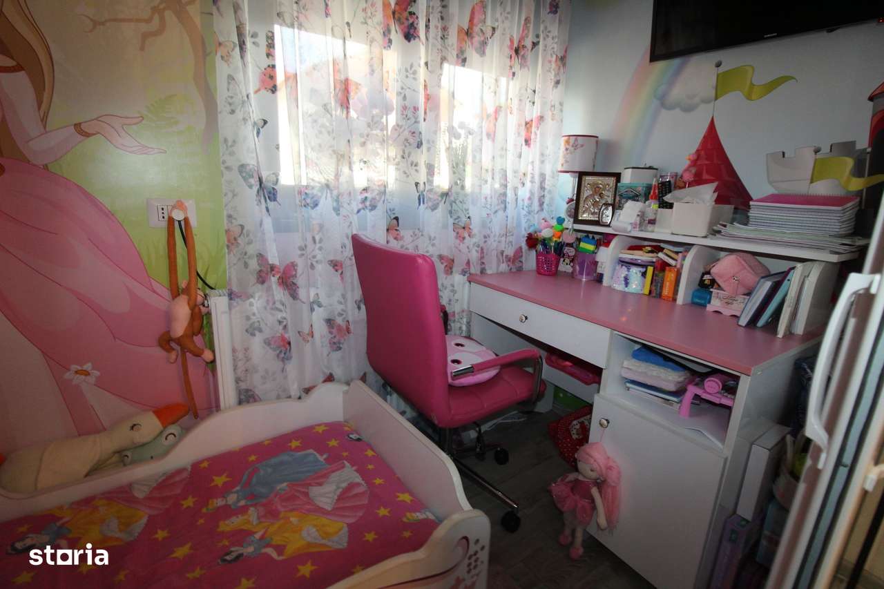 Apartament 2 camere,  56 mp,   zona Teilor-3