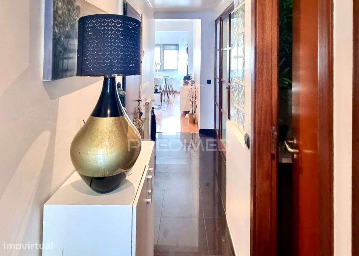 Apartamento T3 transformado em T2+1 - Grande imagem: 5/19