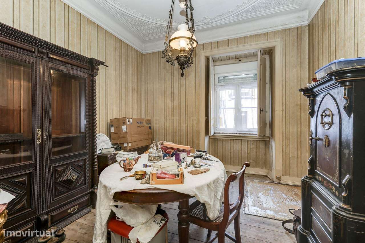 Prédio de Uso Misto no Centro Histórico de Odivelas – Habitação + Comé-10