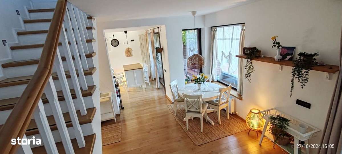 Tunari, Str. Campului, Casa tip Vila, 5 Camere, Teren 1900 mp - Imagine principală: 5/6