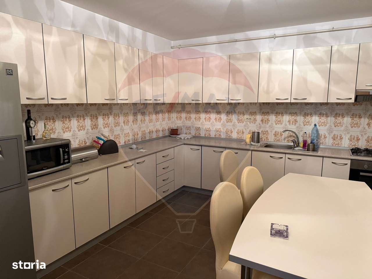 VANZARE Apartament cu 3 camere in zona Voluntari-7