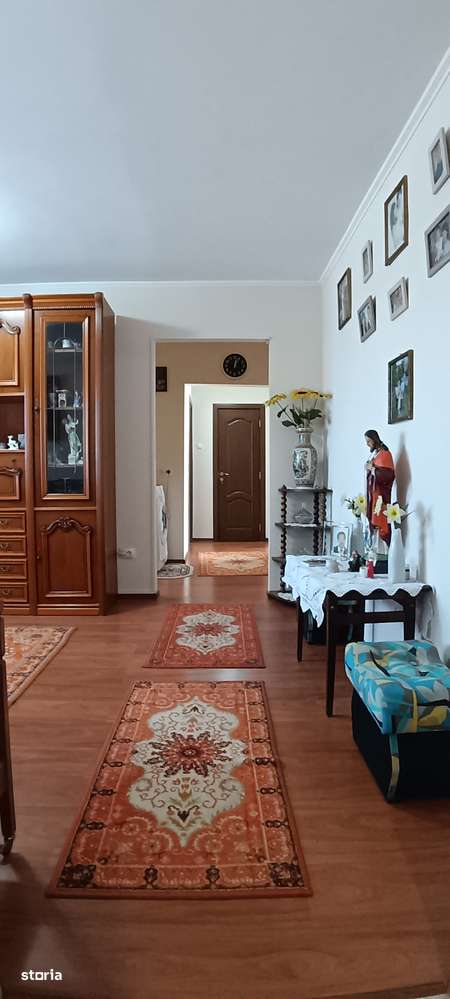 Vand / Apartament 3 camere  K / Transilvaniei / Renovat / Mobilat-1