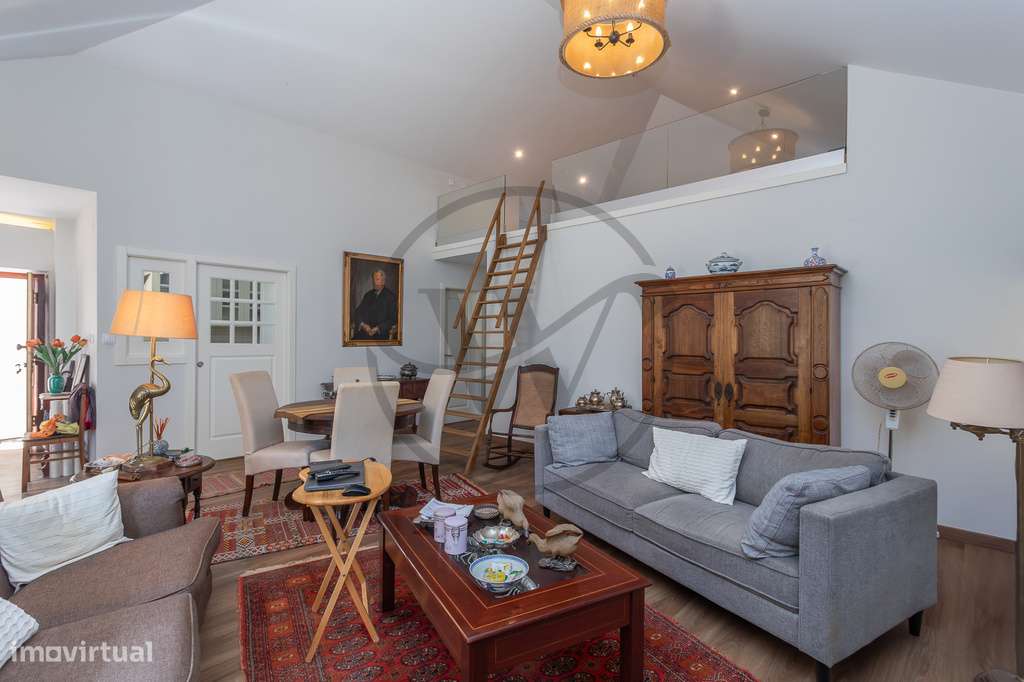 Prédio Misto Remodelado – Centro Histórico de São Pedro de Sintra - Grande imagem: 5/28