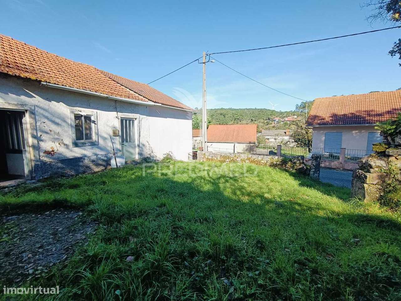 Moradia  T2 para recuperar (S. Mamede) - Grande imagem: 5/24