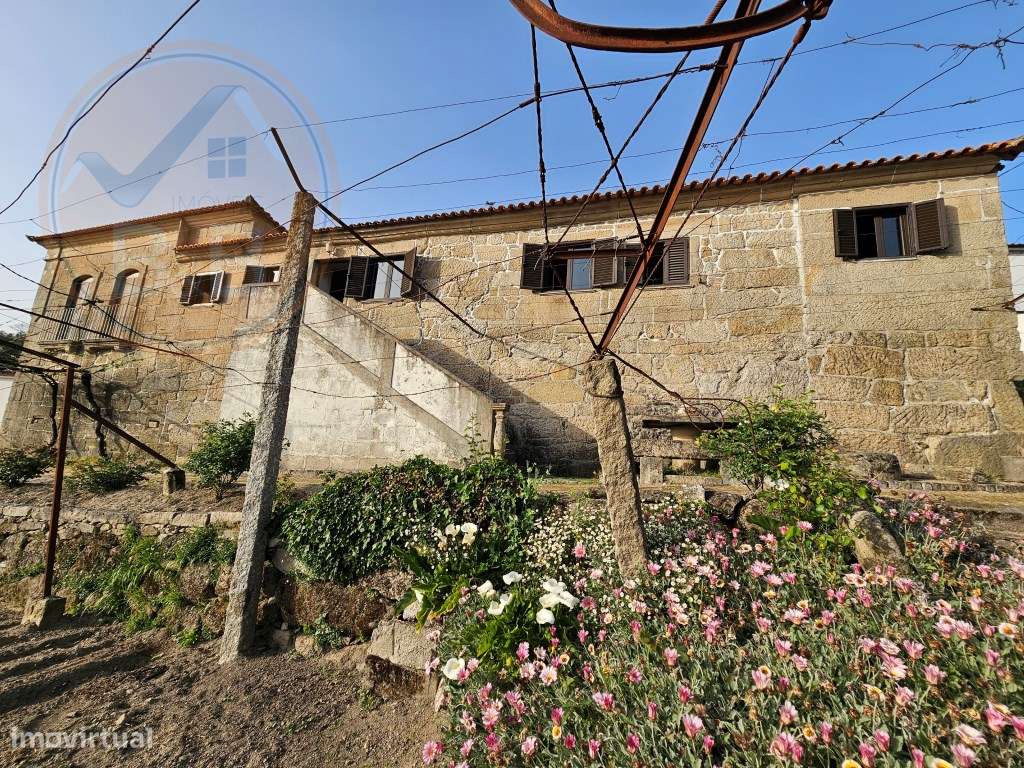 Moradia T4, em pedra, com terreno de 2.366 m² e Espigueiro datado d...-58