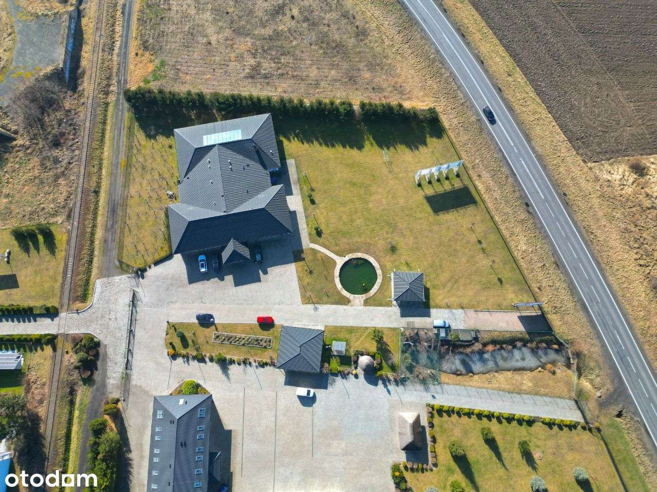 Nowoczesny obiekt usługowy ze SPA - Pełny obrazek: 4/12