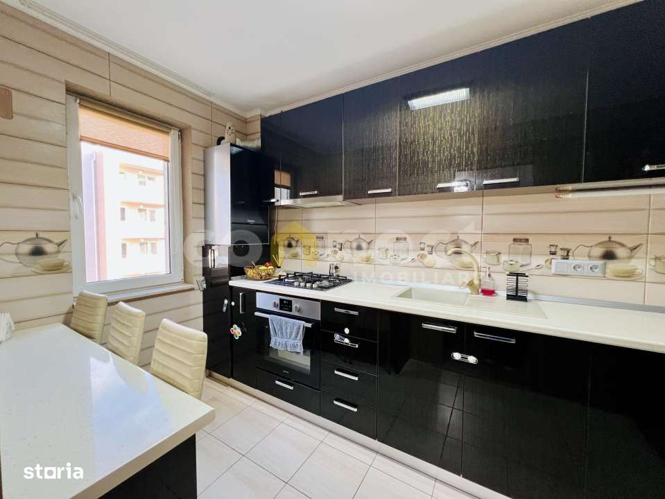 Apartament de inchiriat | 3 camere, 2 bai, parcare subterana | Florest - Imagine principală: 3/10