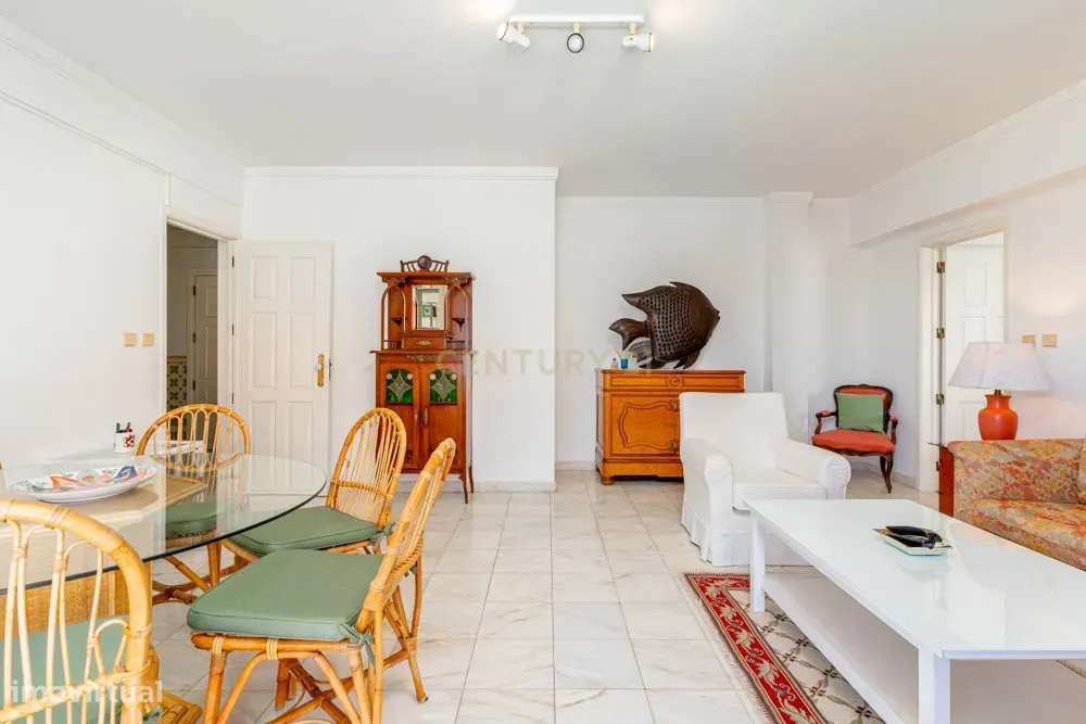 Apartamento T1 no Centro Histórico de Cascais com Vista Mar-12