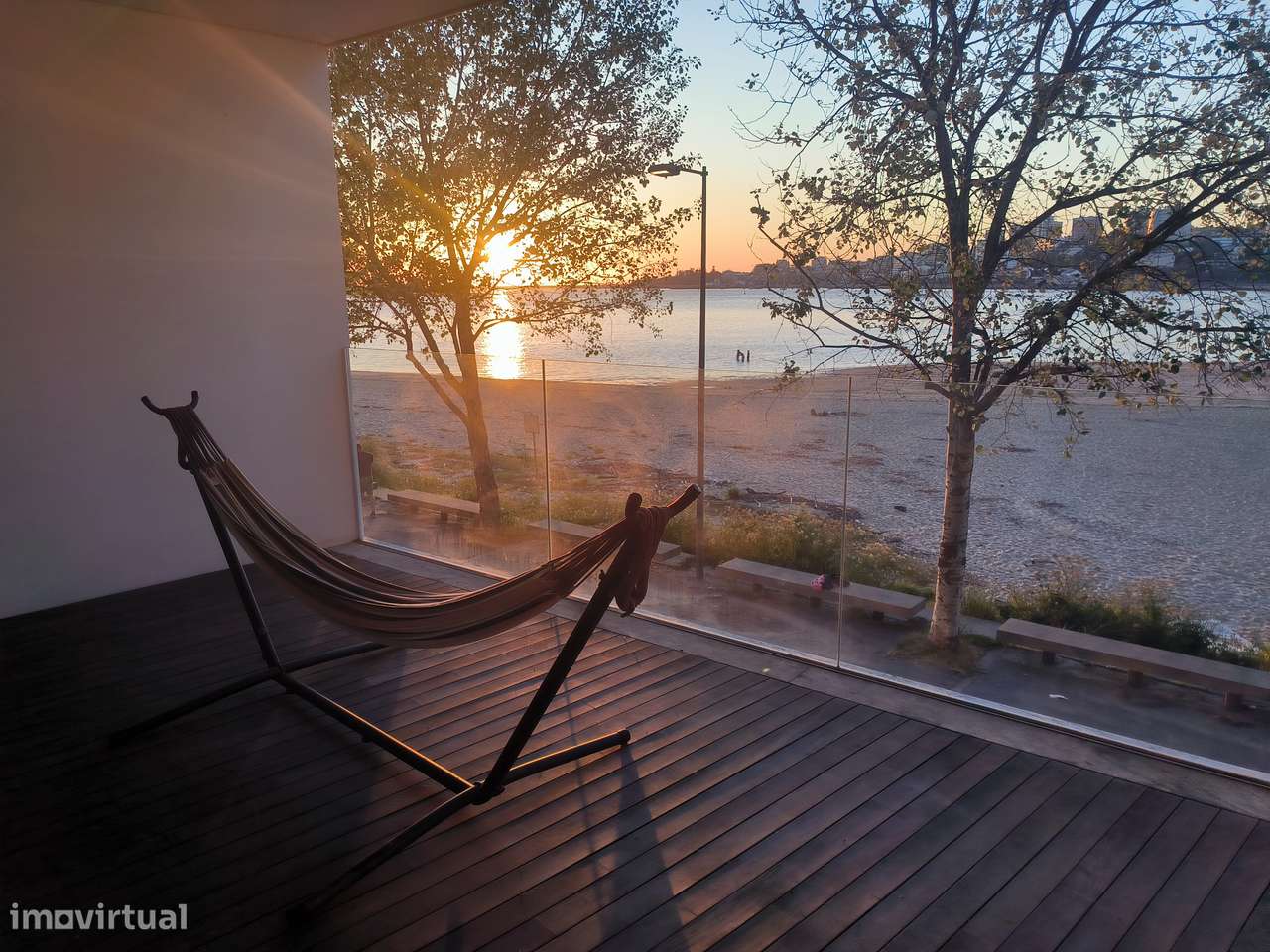 Apartamento T1 com garagem, vista rio, licença AL na Afurada - Grande imagem: 3/30