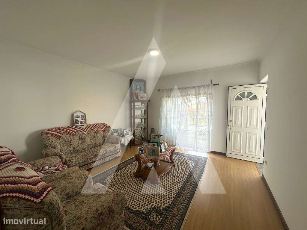 Moradia T3 em Pedreira de Vilarinho-3