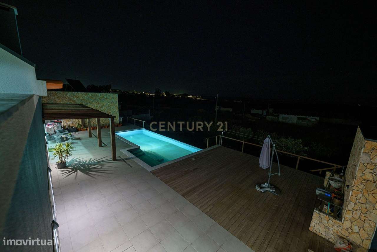 Moradia T4 + anexo T0 | Piscina Infinita | Estuário do Sado-57
