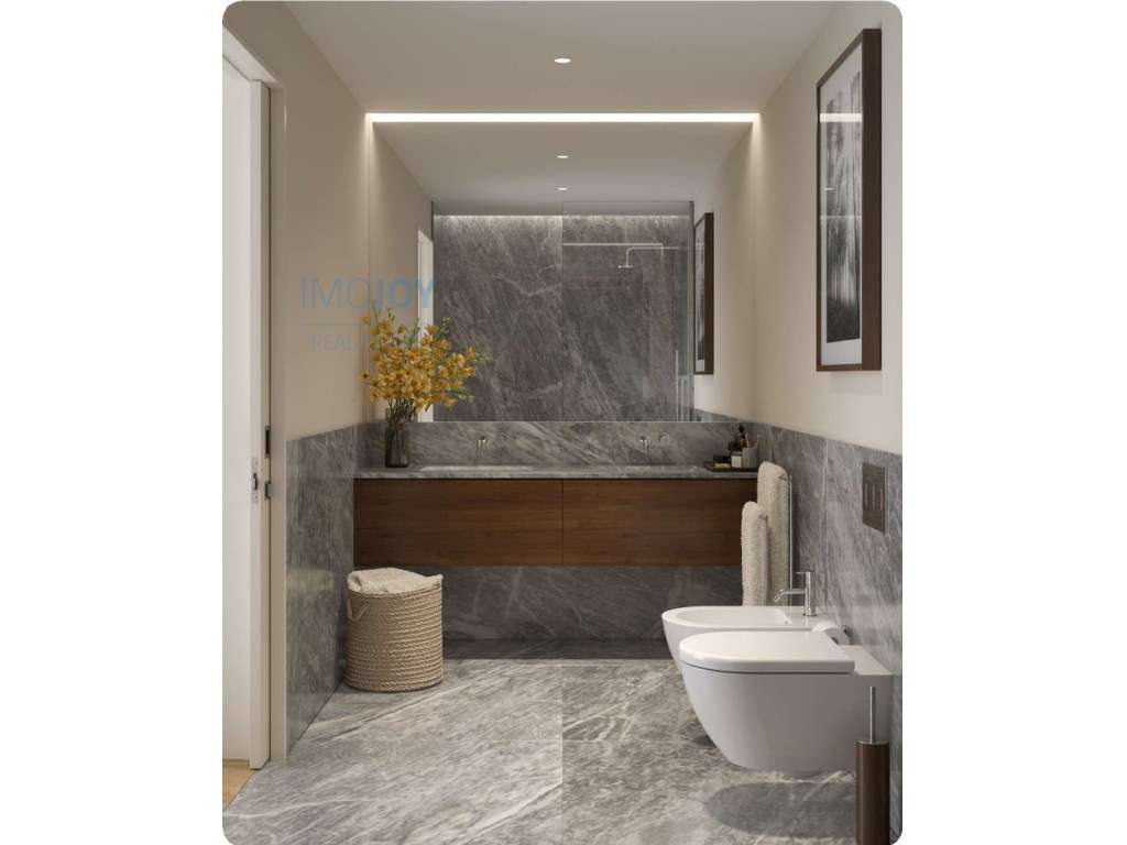 Apartamento T3 com Jardim de 200m2 no Porto - Grande imagem: 4/22