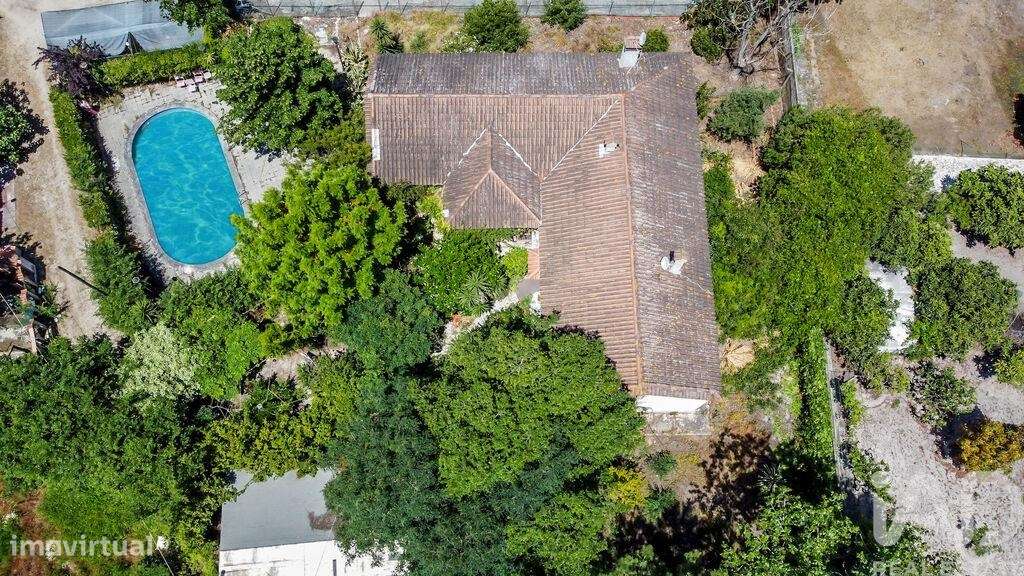 Terreno em Fernão Ferro de 10174,00 m2 - Grande imagem: 4/29