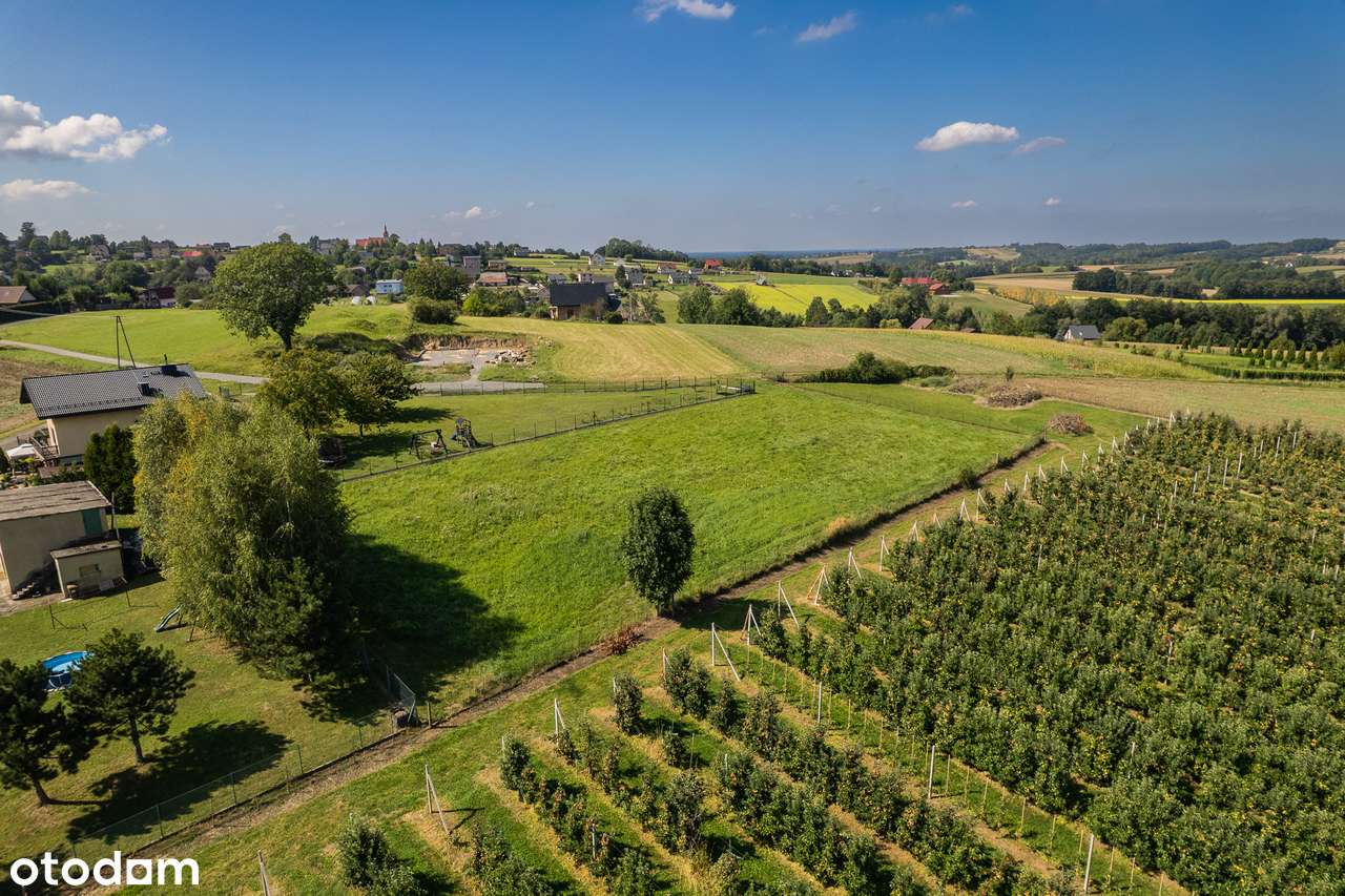 Urocza i zaciszna działka z widokiem na góry i sad-11